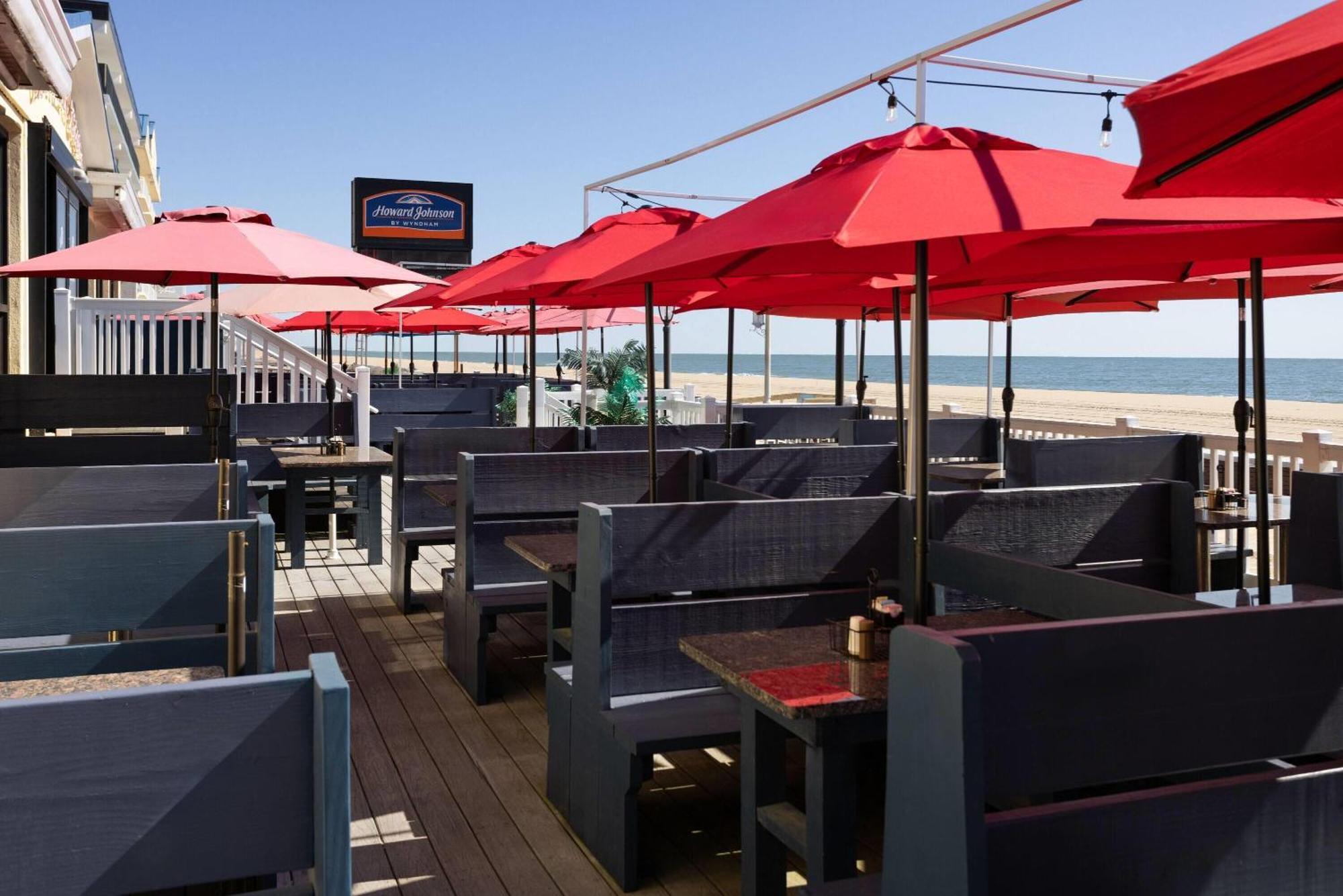 Howard Johnson Plaza By Wyndham Ocean City Oceanfront Exterior foto